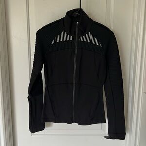 Lulu Lemon - Black reflected jacket